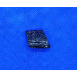 Turmalin kamień naturalny 2 x 1 cm