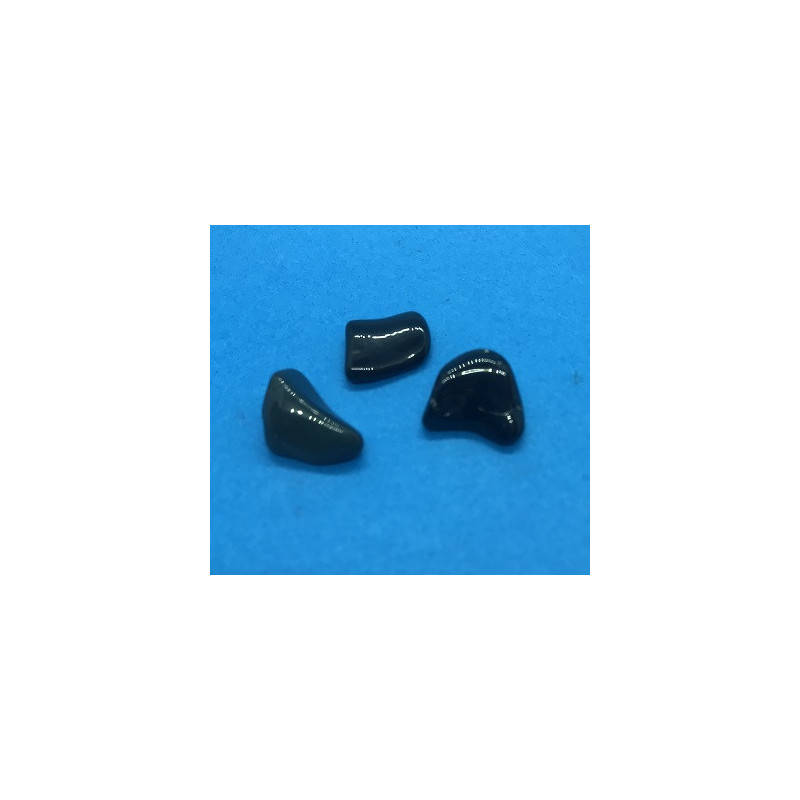 Obsydian czarny bębnowany 10 x 10 mm - 3 szt
